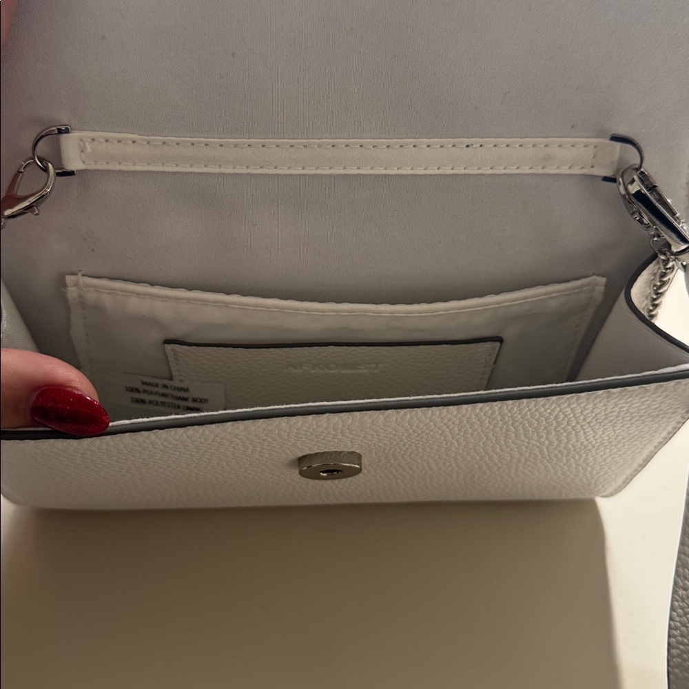 Cross Body Bag Bundle - image 10